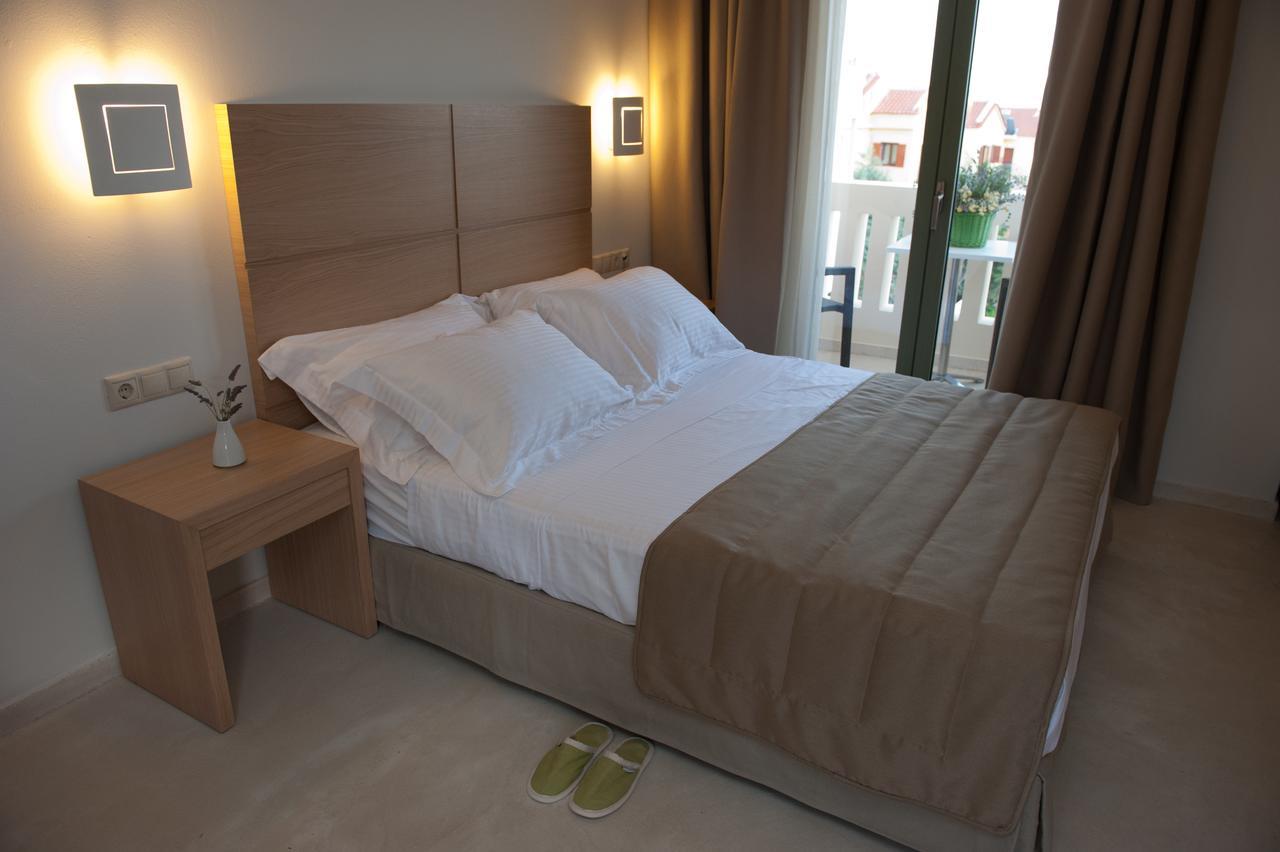 Aphrodite Samos Suites Marathókampos Exterior foto